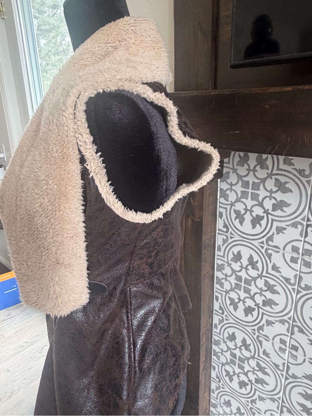 Others Follow Brown Faux-Leather Vest with Cream Sherpa Collar - Picture 5 of 7